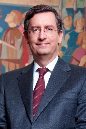 Prof. Dr. Dário Moura Vicente
